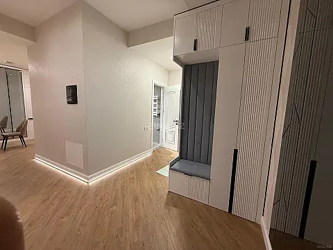 Kirayə verilir 3 otaqlı mənzil 100 m² — Bakı 3 otaq 100.00 m²