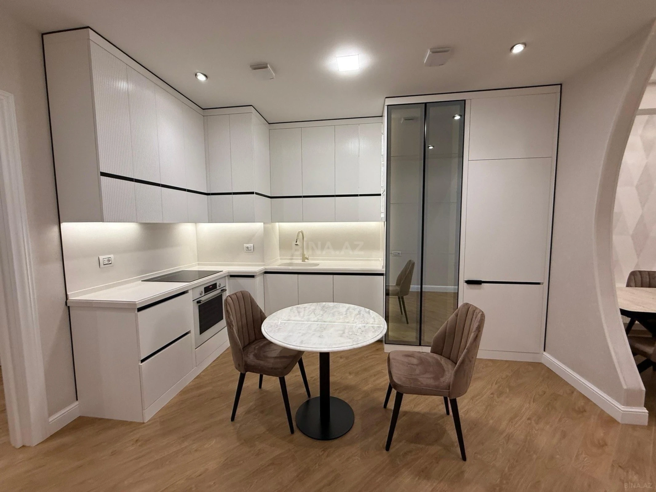 Kirayə verilir 3 otaqlı mənzil 100 m²
