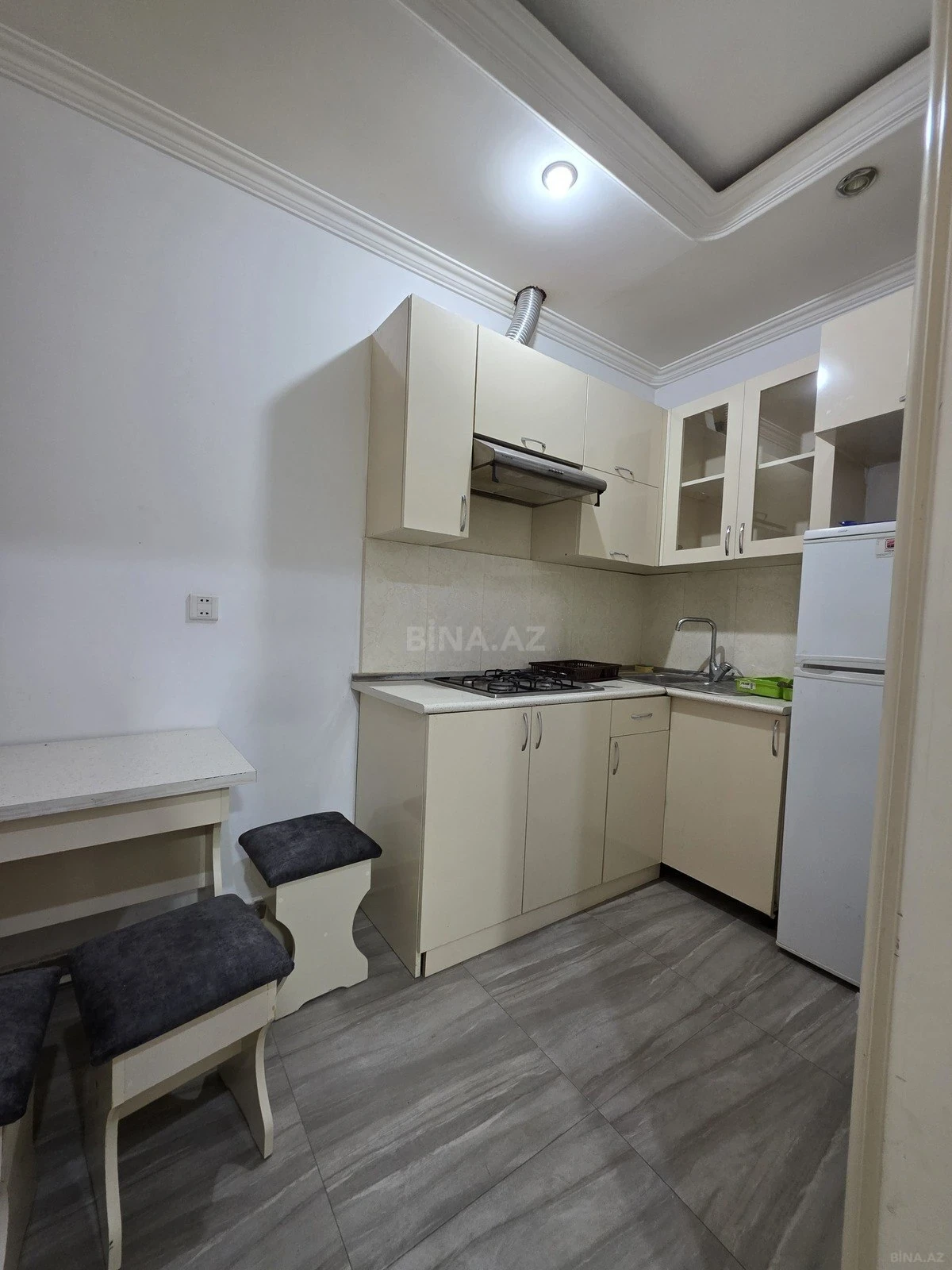 Kirayə verilir 2 otaqlı mənzil 65 m²