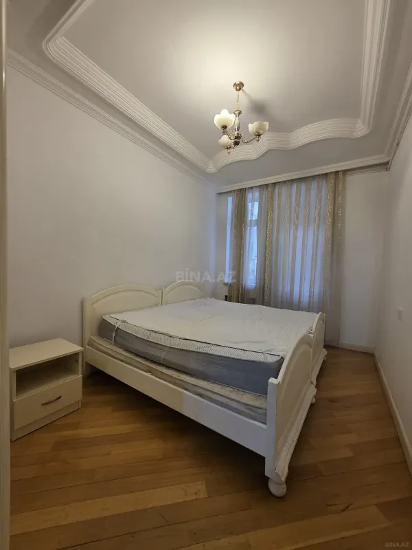 Kirayə verilir 2 otaqlı mənzil 65 m²