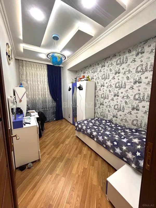 Kirayə verilir 4 otaqlı mənzil 124 m²