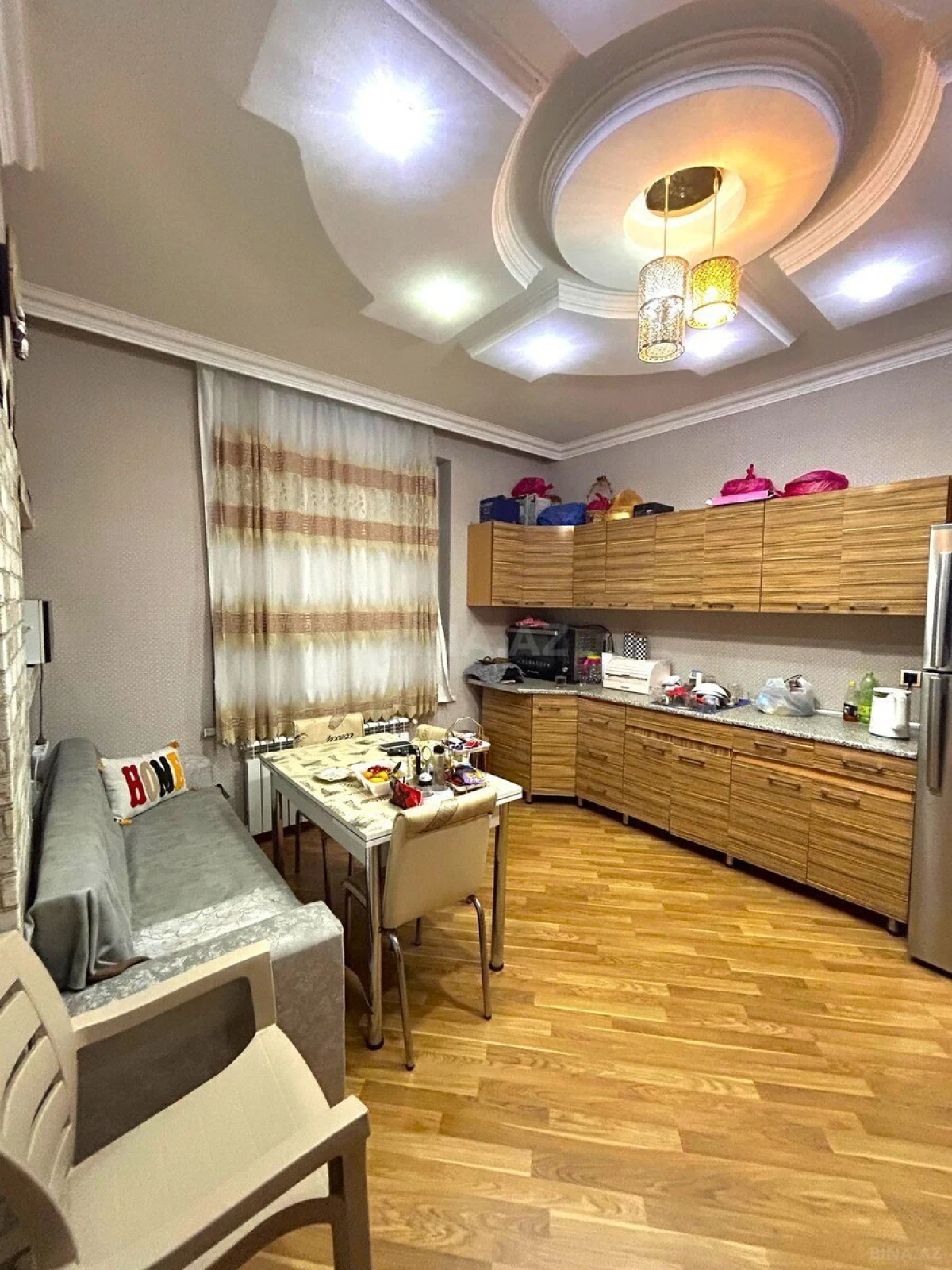 Kirayə verilir 4 otaqlı mənzil 124 m²