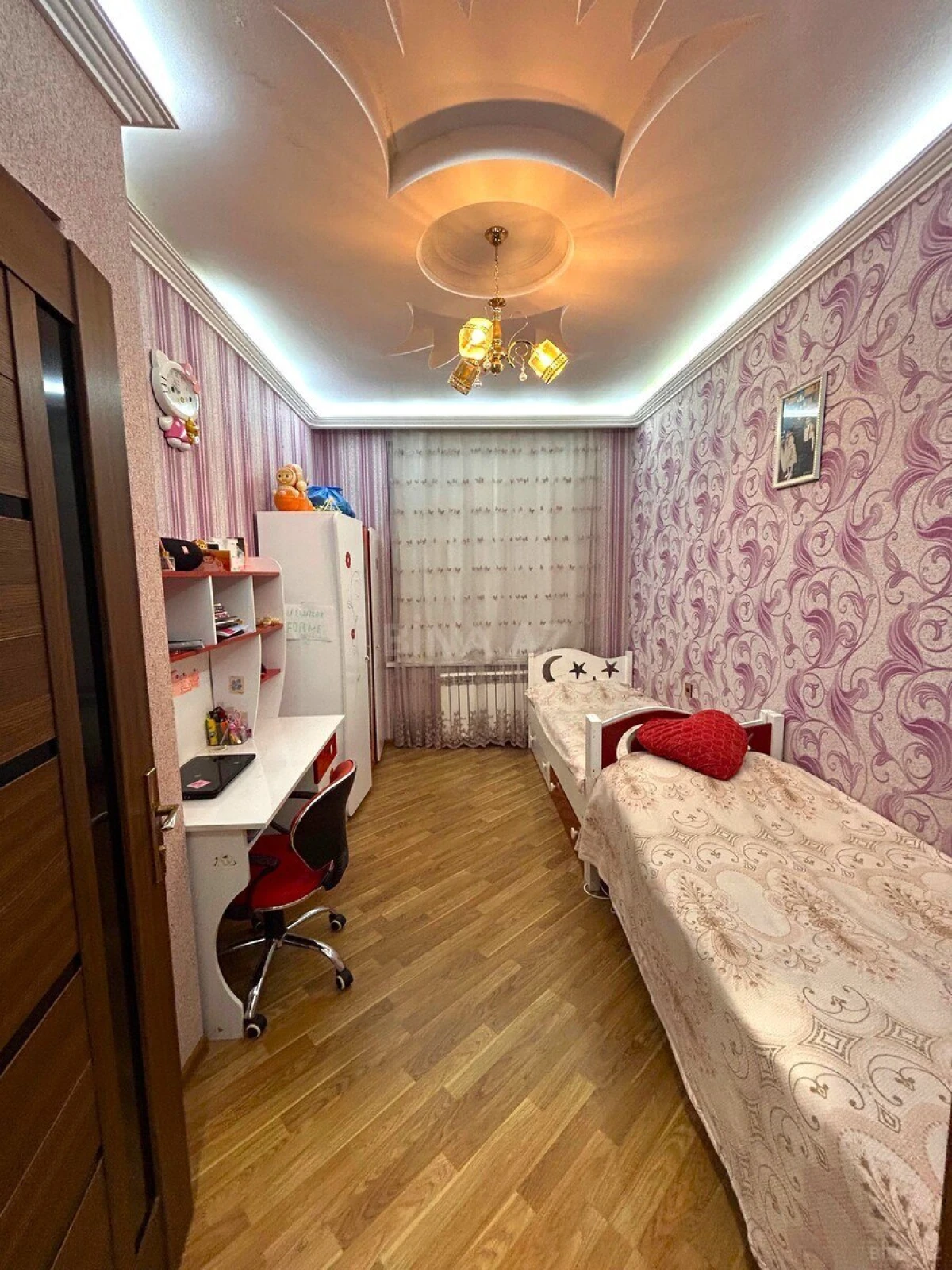 Kirayə verilir 4 otaqlı mənzil 124 m²