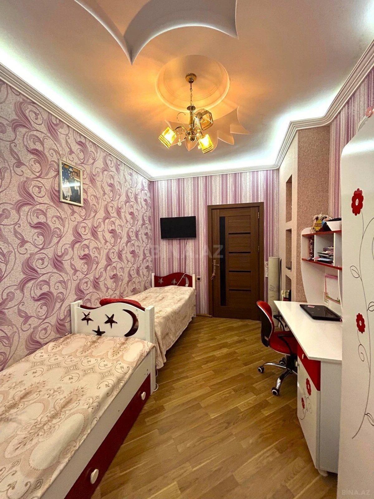 Kirayə verilir 4 otaqlı mənzil 124 m²