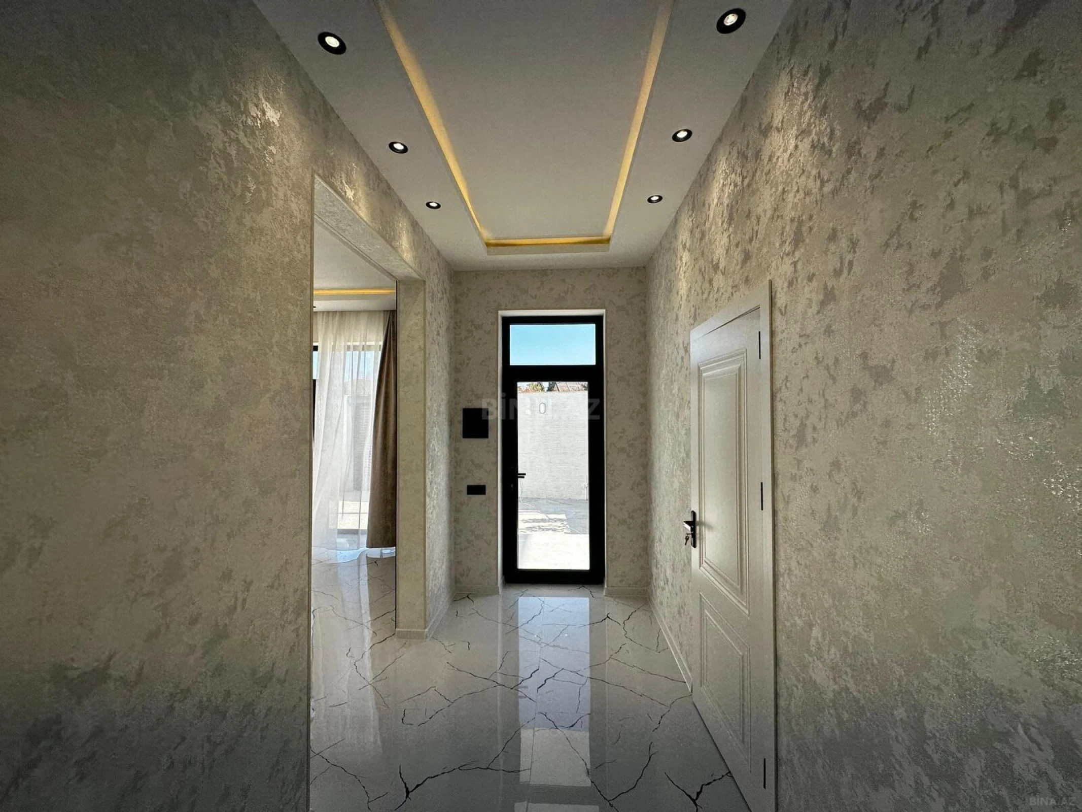 Satılır 4 otaqlı həyət evi 130 m²