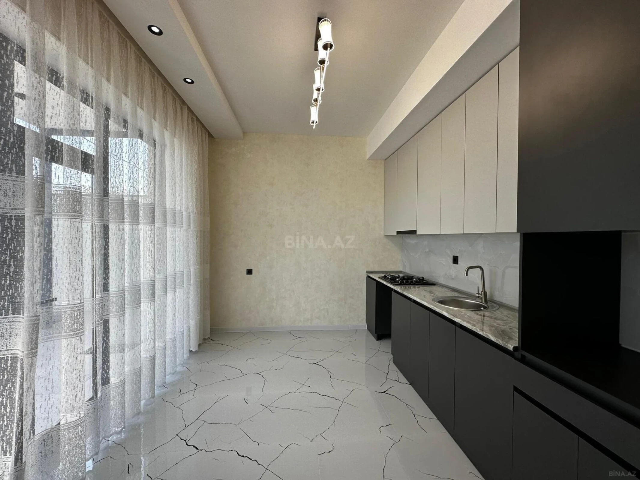 Satılır 4 otaqlı həyət evi 130 m²