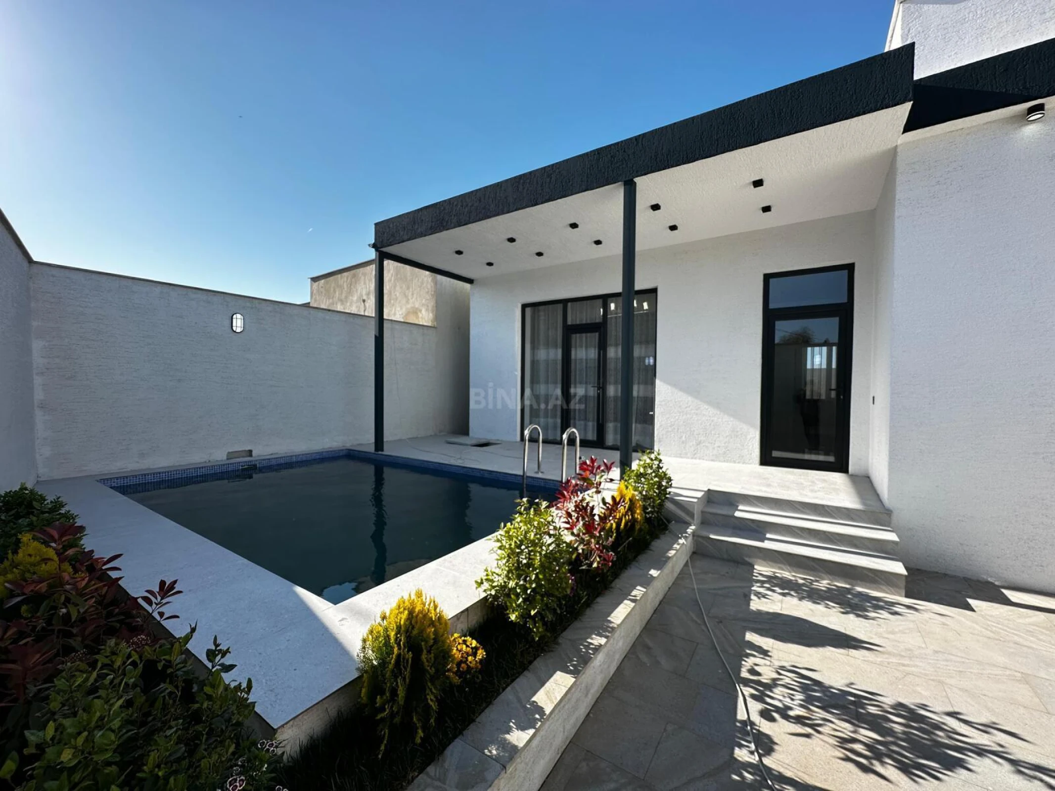 Satılır 4 otaqlı həyət evi 130 m²