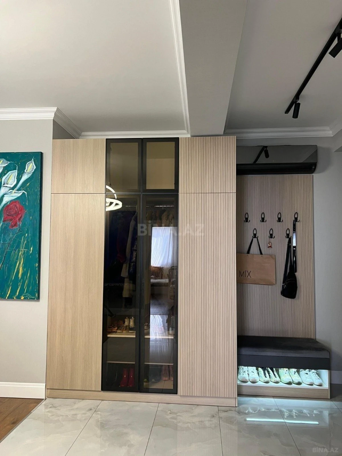 Kirayə verilir 3 otaqlı mənzil 160 m²
