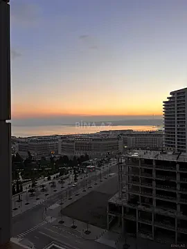 Kirayə verilir 3 otaqlı mənzil 160 m² — Bakı 3 otaq 160.00 m²