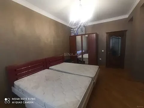 Kirayə verilir 3 otaqlı mənzil 145 m²