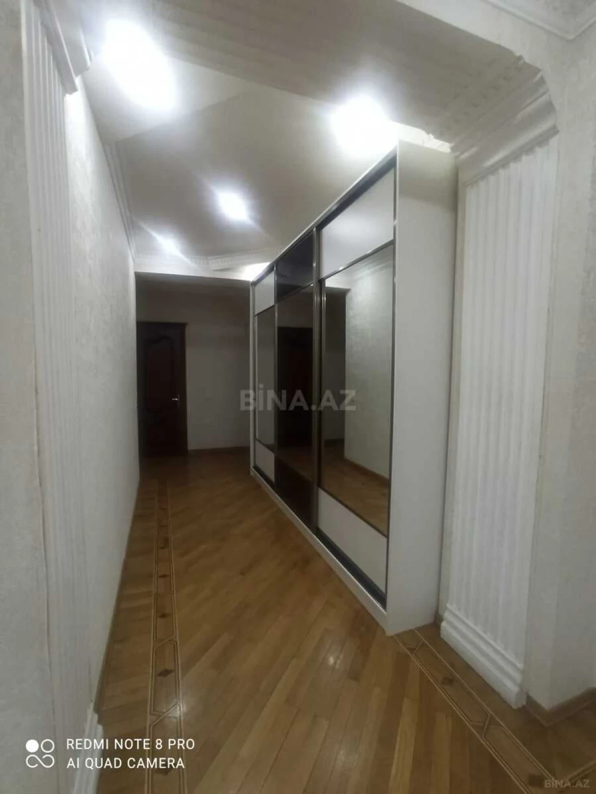 Kirayə verilir 3 otaqlı mənzil 145 m²