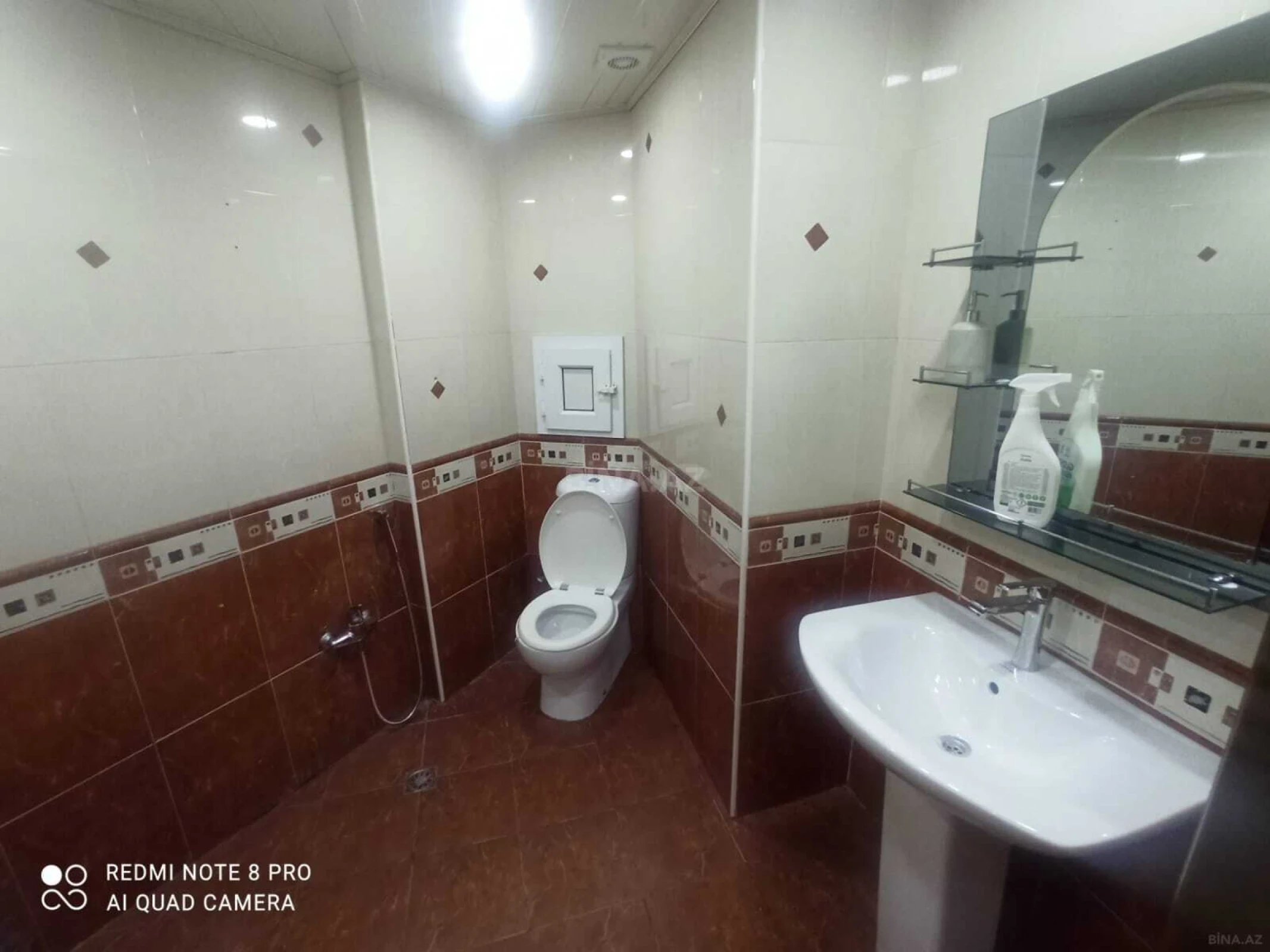 Kirayə verilir 3 otaqlı mənzil 145 m²