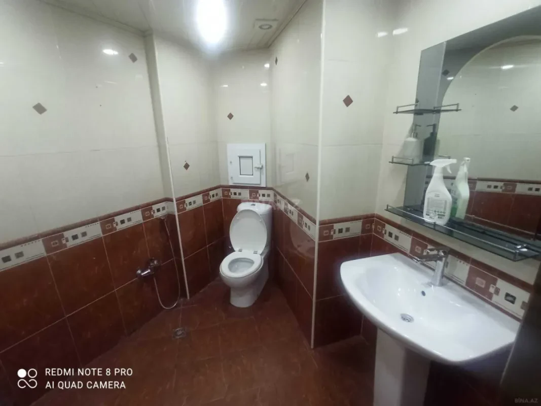 Kirayə verilir 3 otaqlı mənzil 145 m²