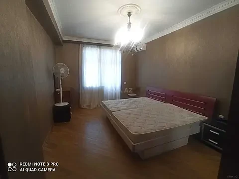 Kirayə verilir 3 otaqlı mənzil 145 m²