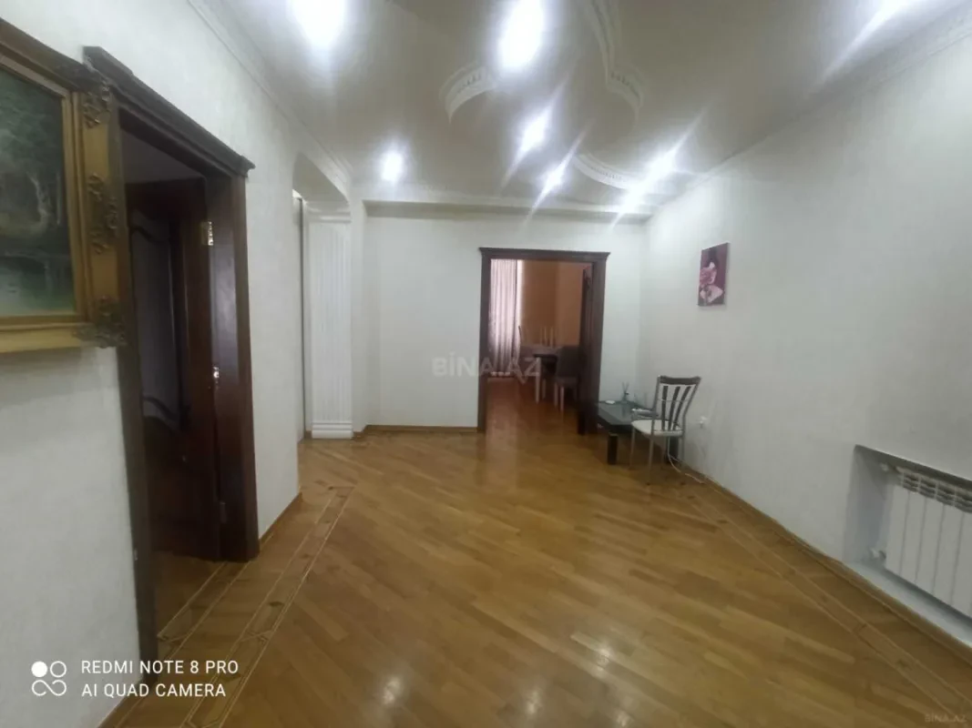 Kirayə verilir 3 otaqlı mənzil 145 m²