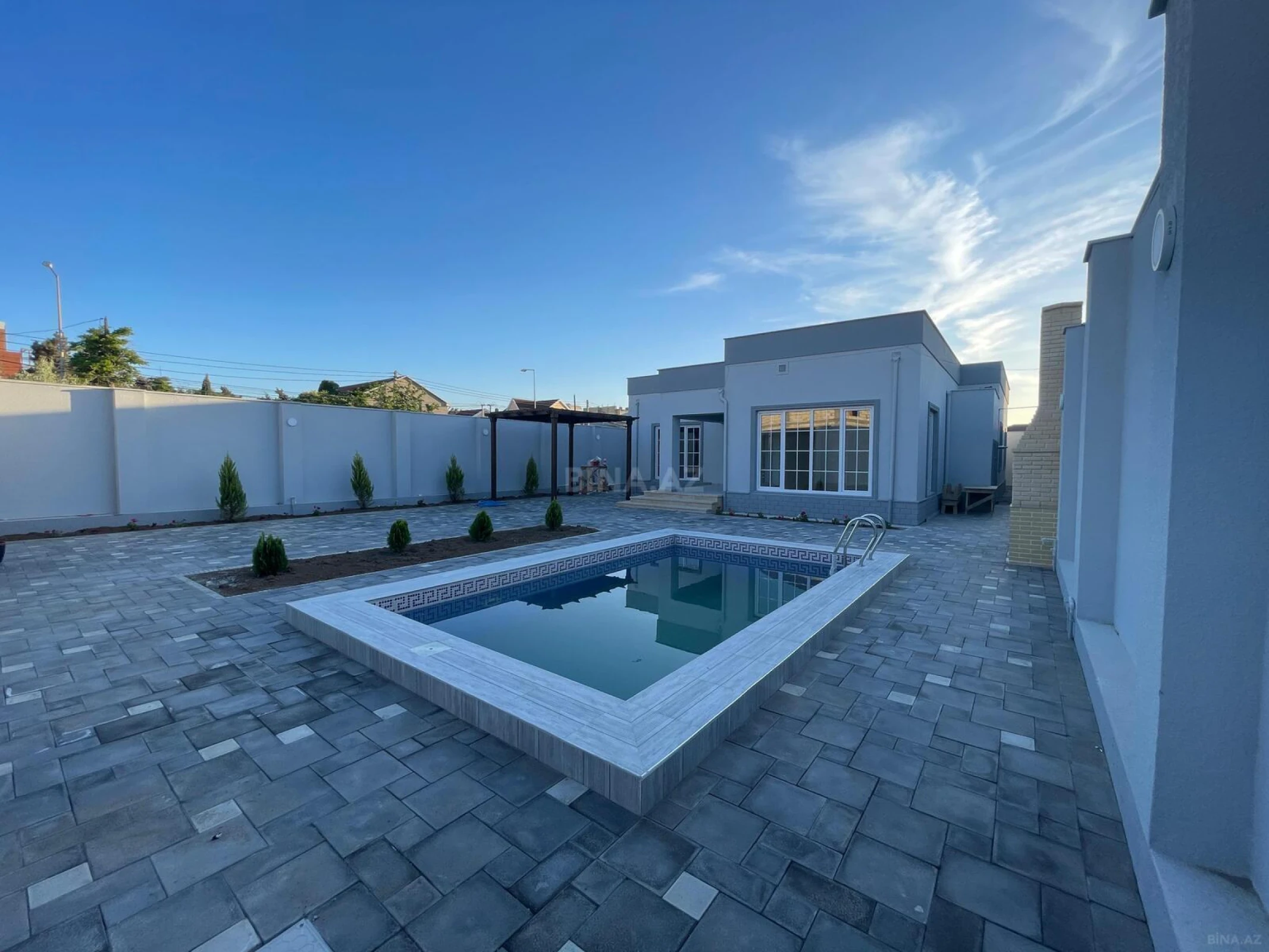 Satılır 4 otaqlı həyət evi 160 m²