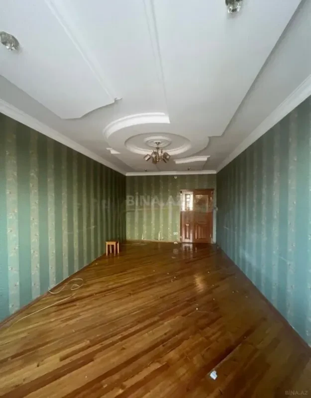 Satılır 3 otaqlı mənzil 125 m²