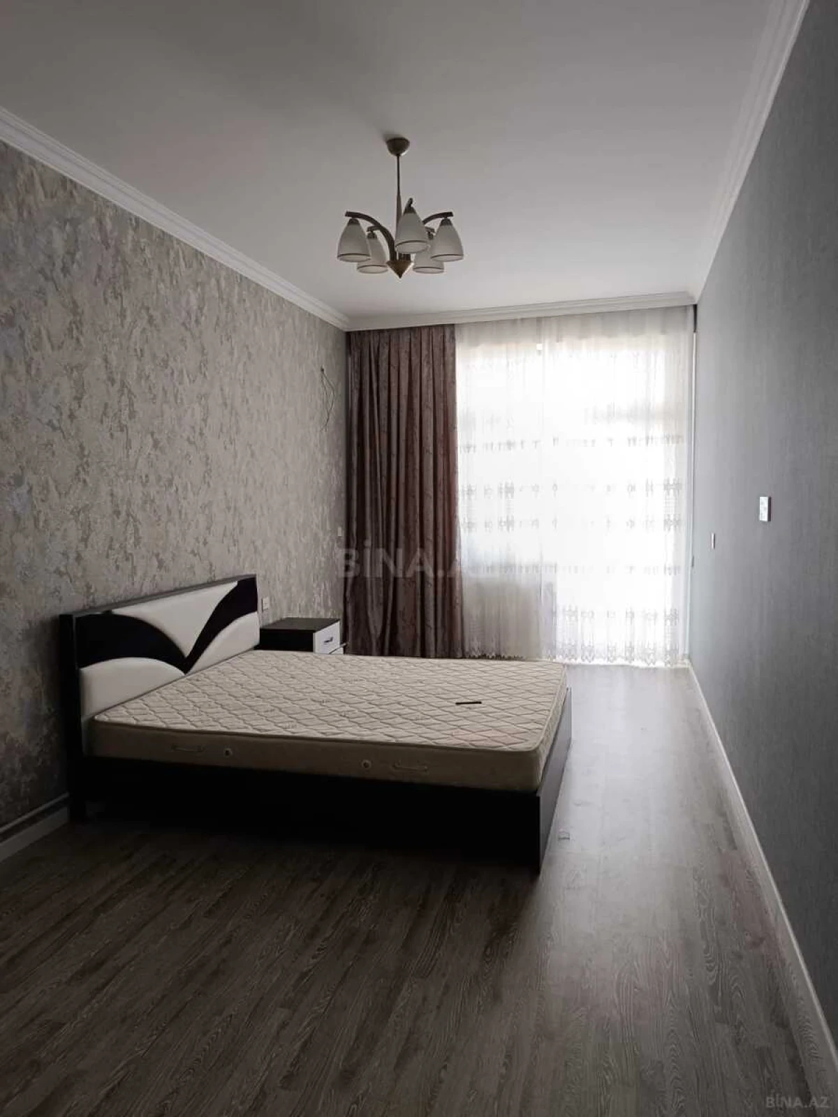 Kirayə verilir 2 otaqlı mənzil 80 m²