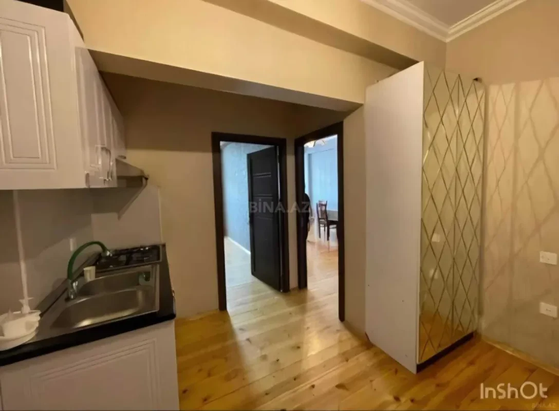 Kirayə verilir 2 otaqlı mənzil 66 m²