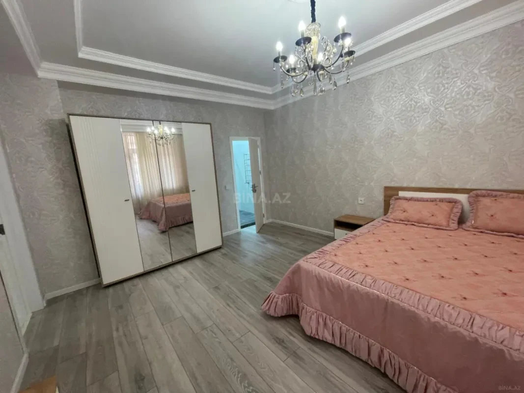 Kirayə verilir 4 otaqlı mənzil 175 m²