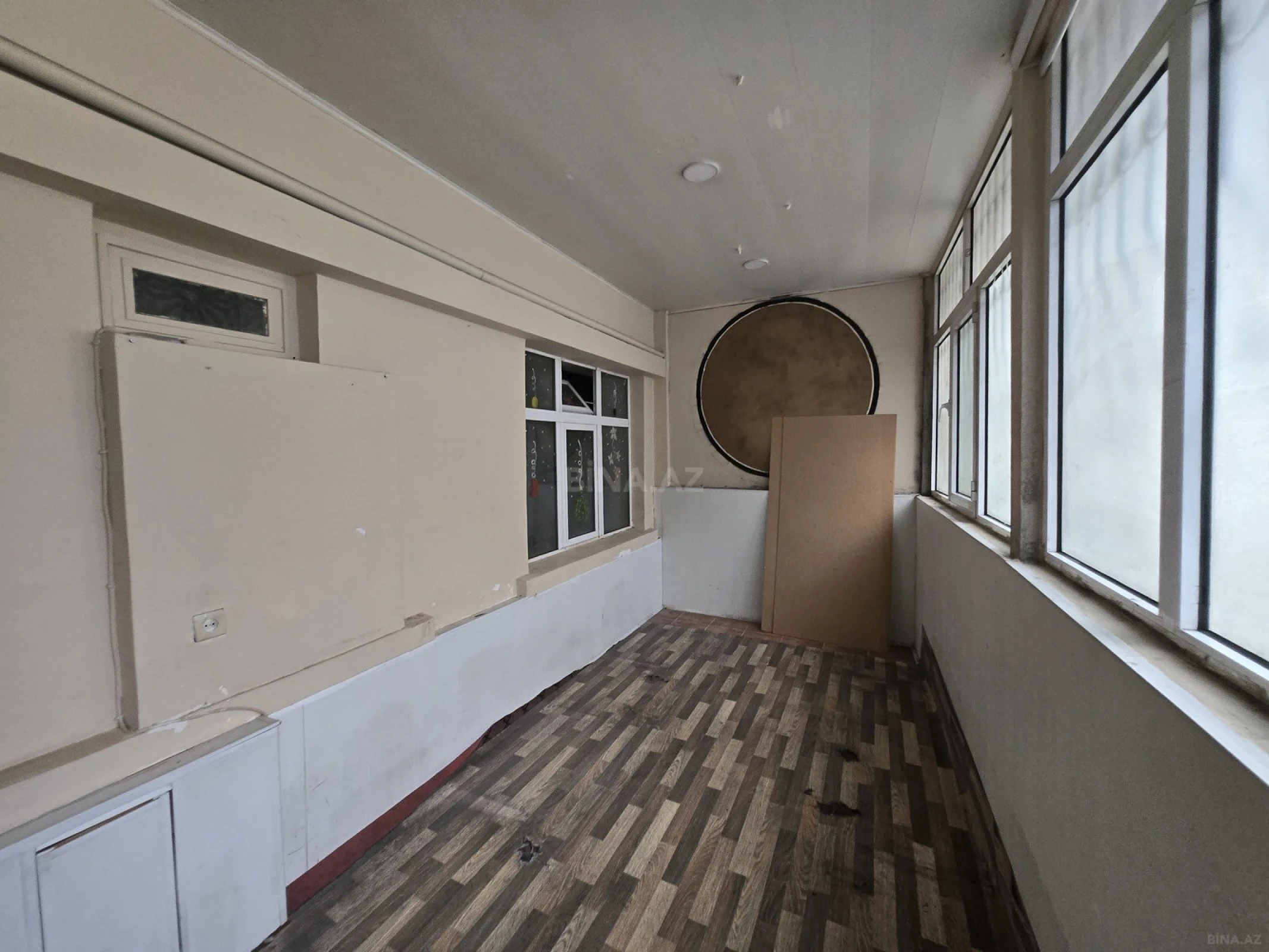 Kirayə verilir 4 otaqlı ofis 120 m²