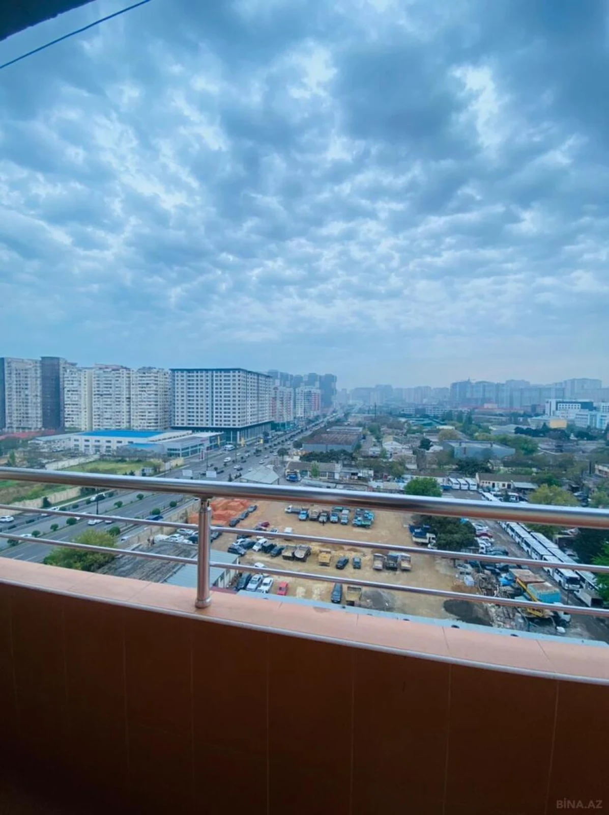 Kirayə verilir 2 otaqlı mənzil 70 m²