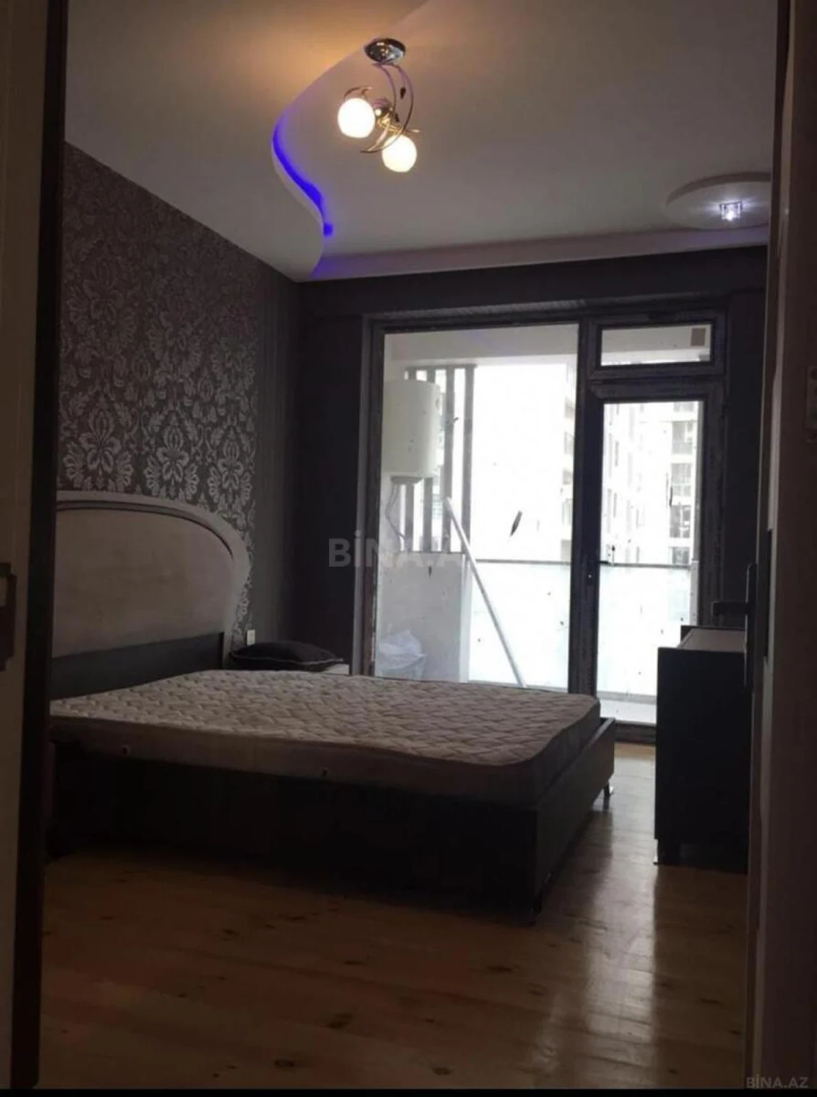 Kirayə verilir 2 otaqlı mənzil 56 m²