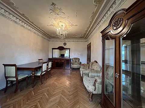 Satılır 3 otaqlı mənzil 90 m²