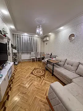 Satılır 3 otaqlı mənzil 60 m² — Bakı, Memar Əcəmi yanı 3 otaq 60.00 m²