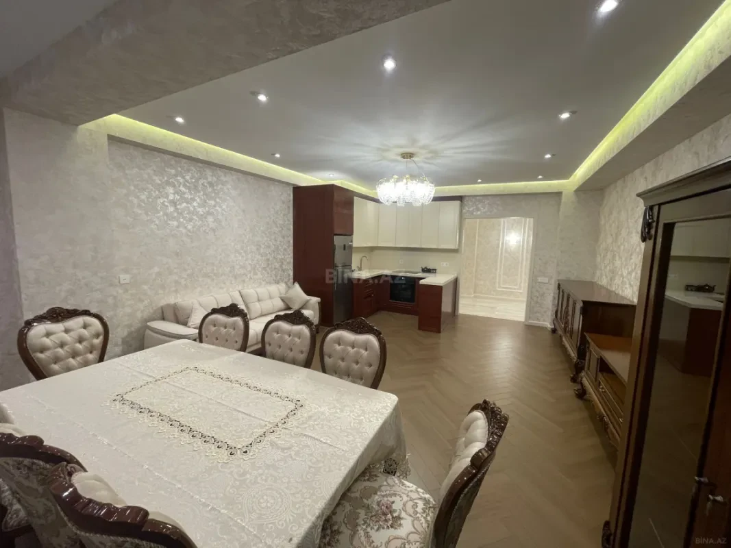 Kirayə verilir 3 otaqlı mənzil 138 m²