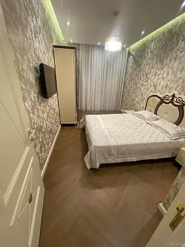 Kirayə verilir 3 otaqlı mənzil 138 m²