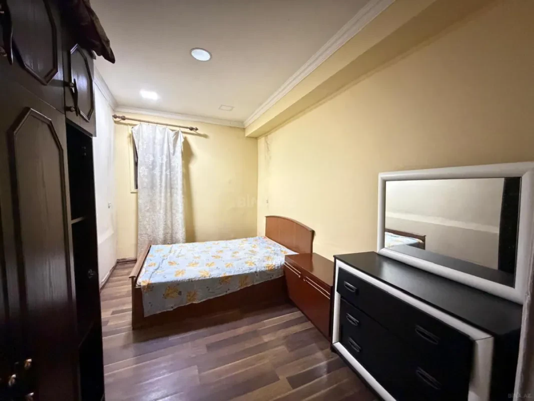 Kirayə verilir 2 otaqlı mənzil 65 m²