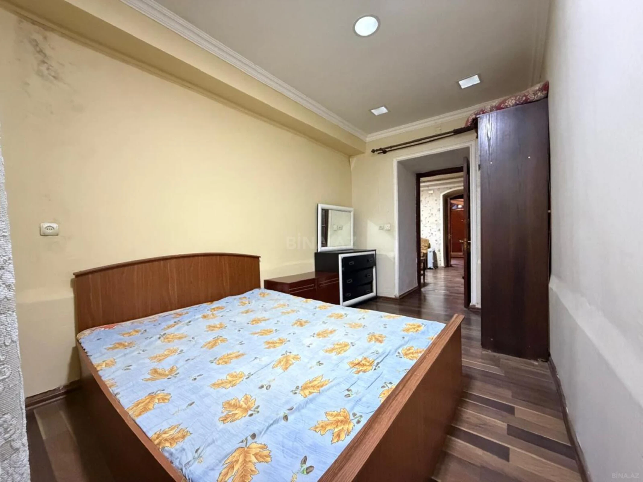 Kirayə verilir 2 otaqlı mənzil 65 m²