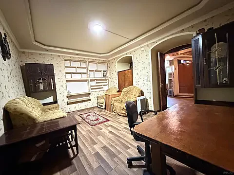 Kirayə verilir 2 otaqlı mənzil 65 m²