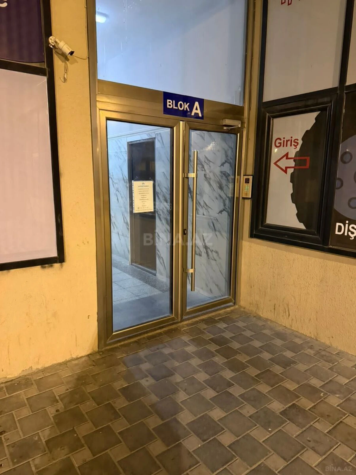 Kirayə verilir 3 otaqlı mənzil 110 m²