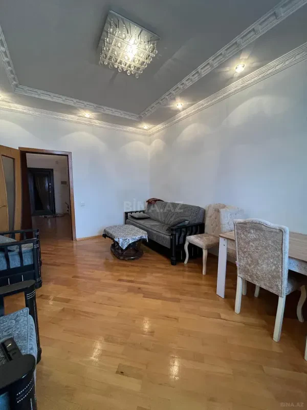 Kirayə verilir 2 otaqlı mənzil 5 m²