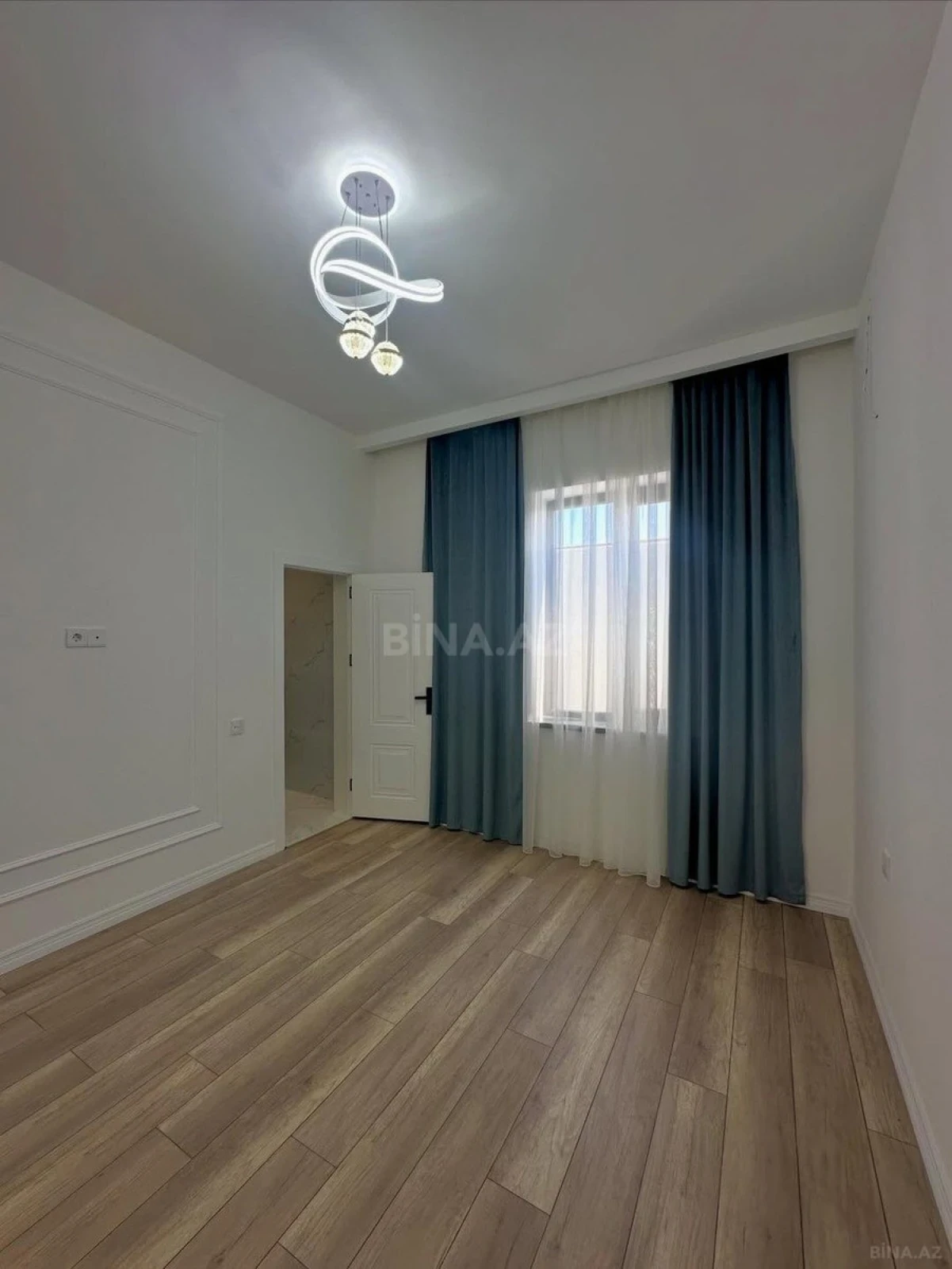 Satılır 4 otaqlı həyət evi 160 m²