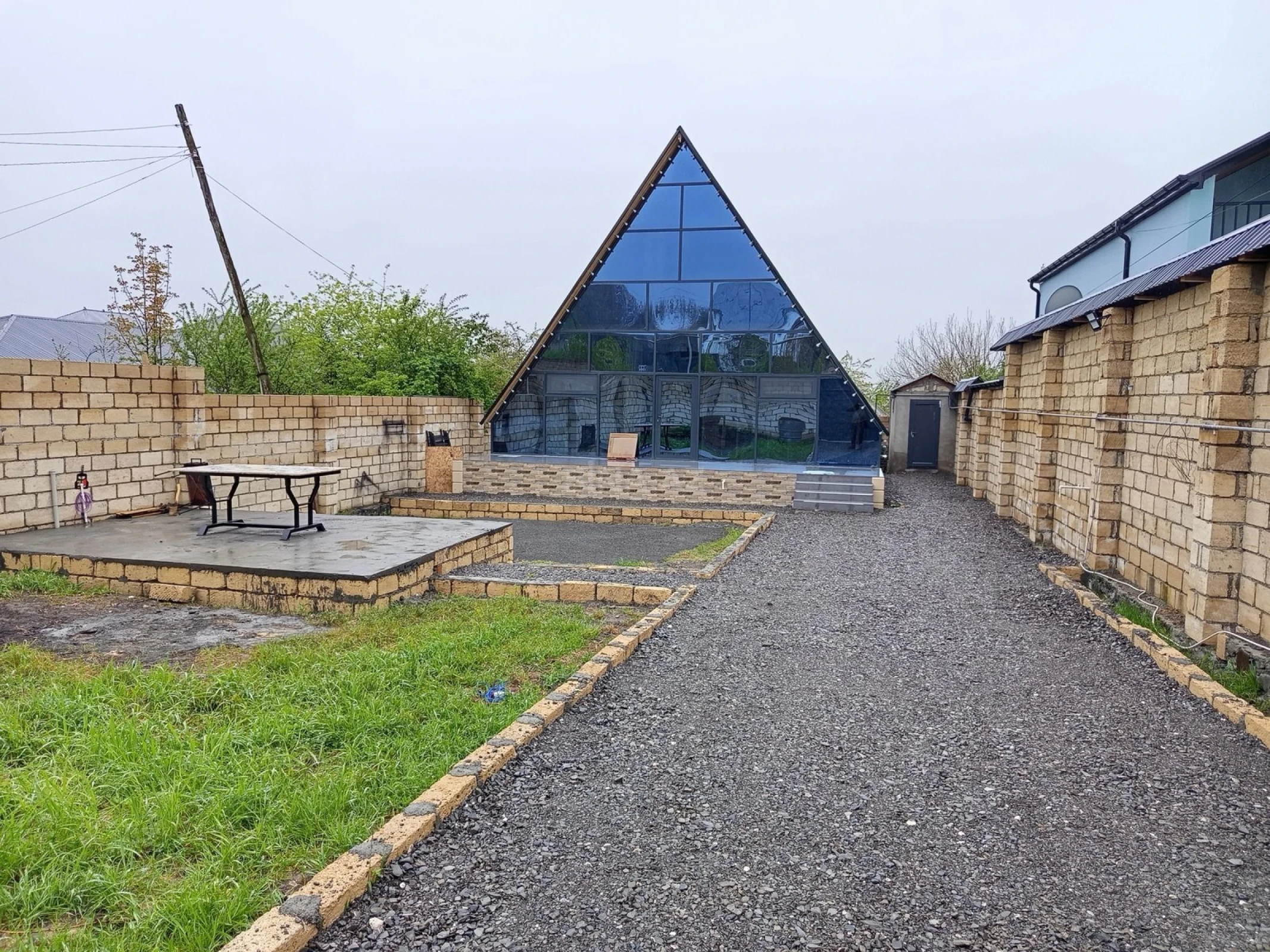 Satılır 3 otaqlı həyət evi 124 m²
