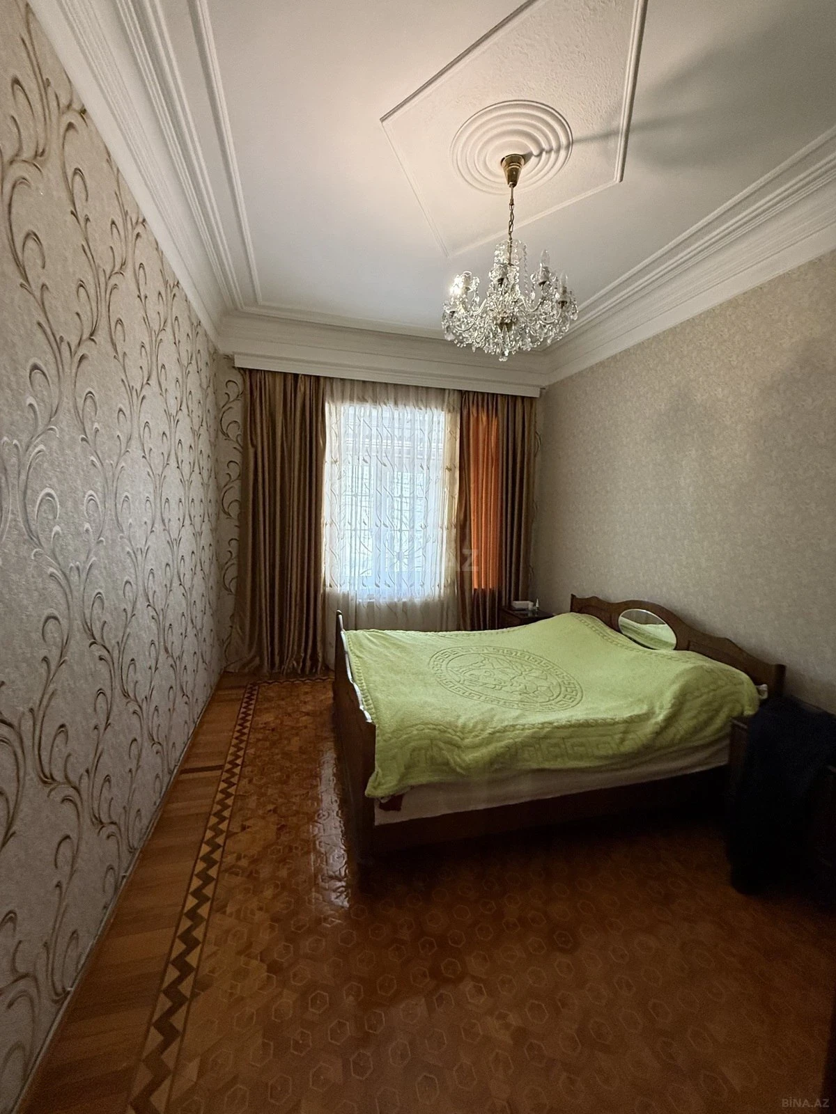 Satılır 5 otaqlı həyət evi 220 m²