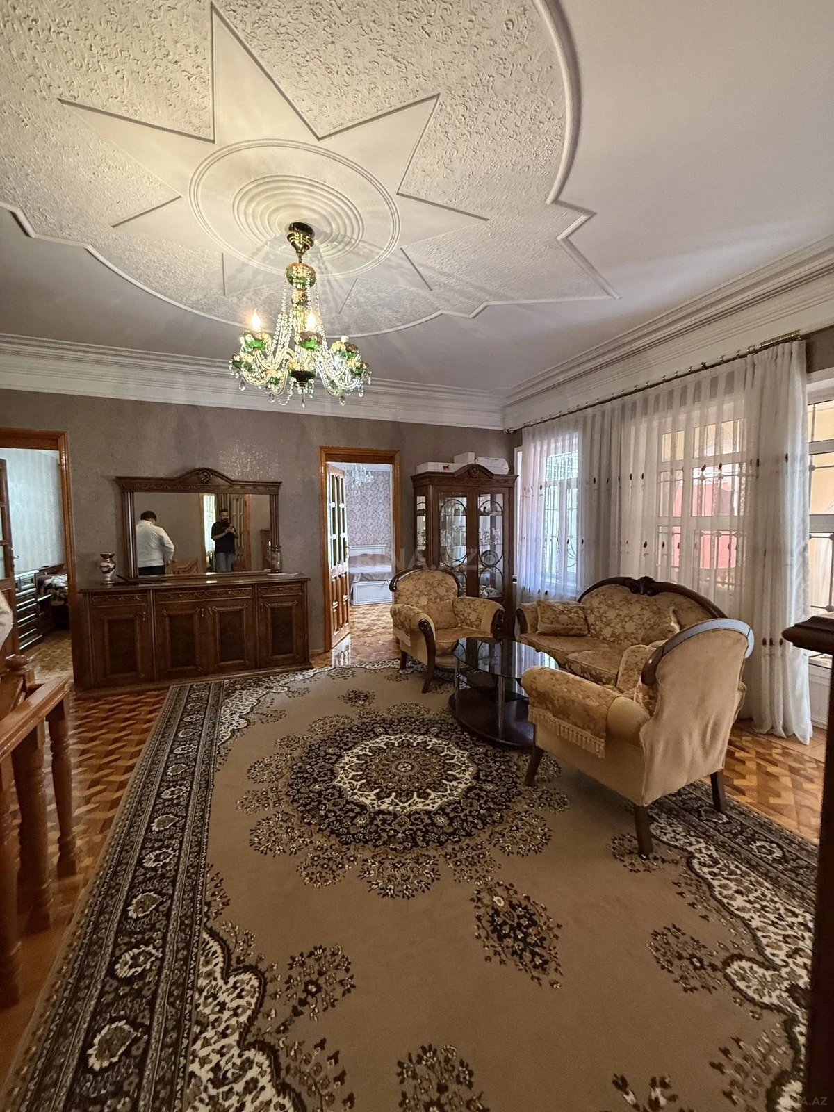 Satılır 5 otaqlı həyət evi 220 m²