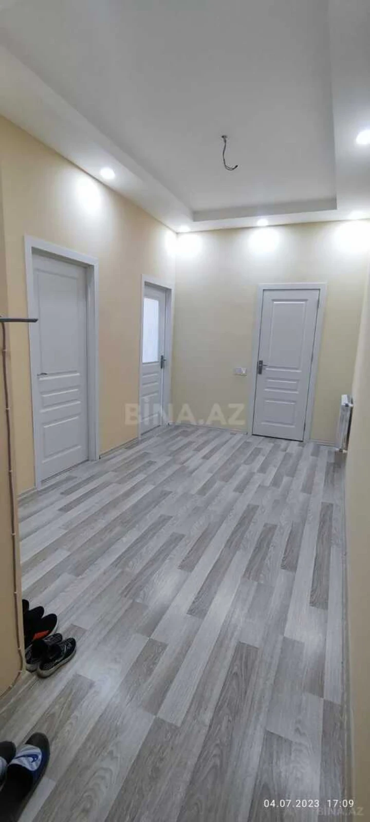 Kirayə verilir 2 otaqlı mənzil 70 m²