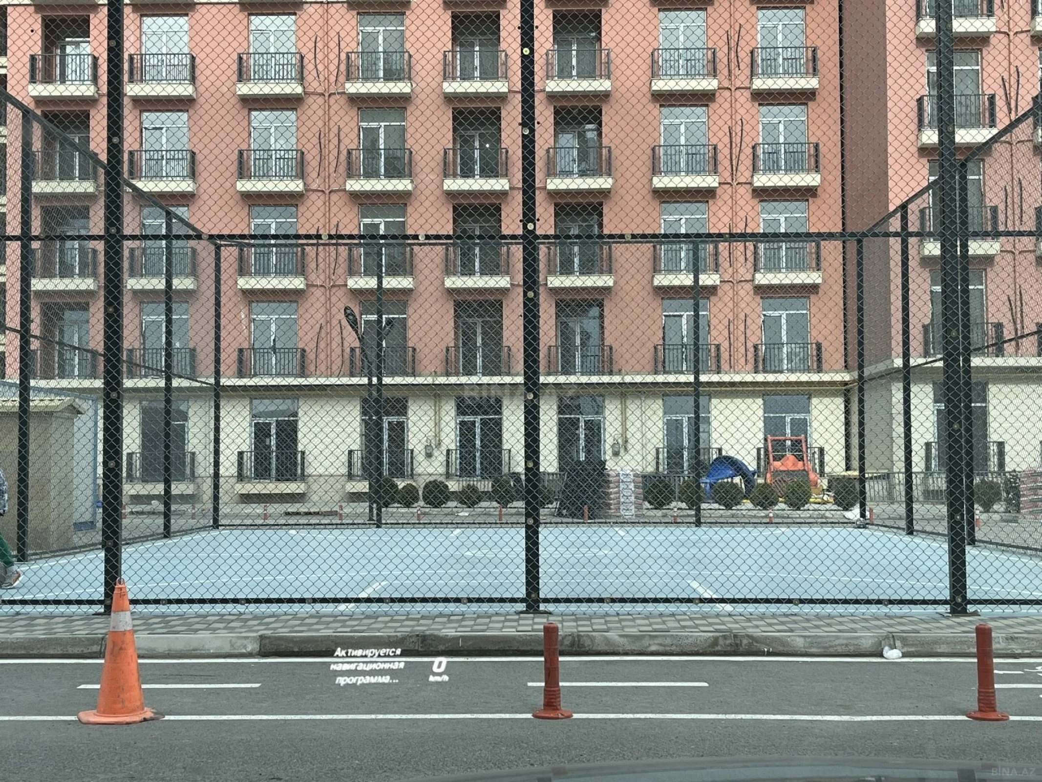 Satılır 2 otaqlı mənzil 67 m²