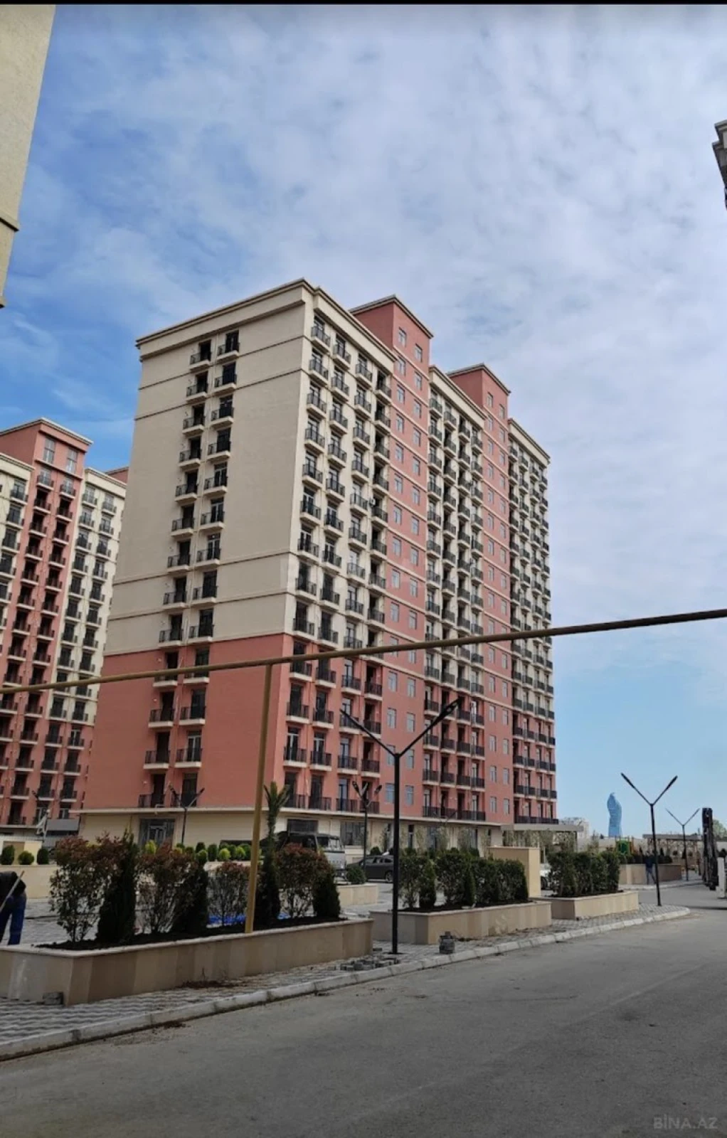 Satılır 2 otaqlı mənzil 67 m²