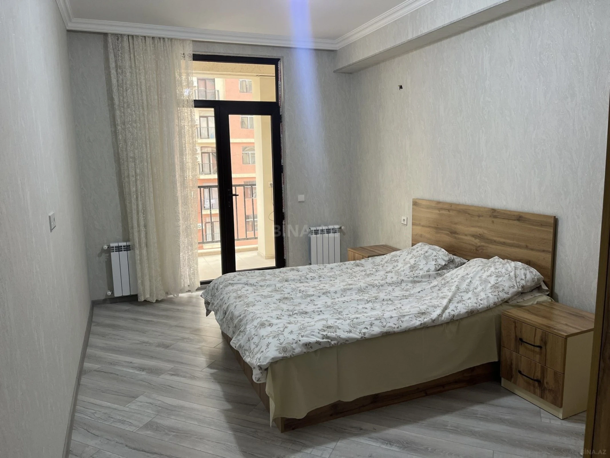 Satılır 2 otaqlı mənzil 67 m²