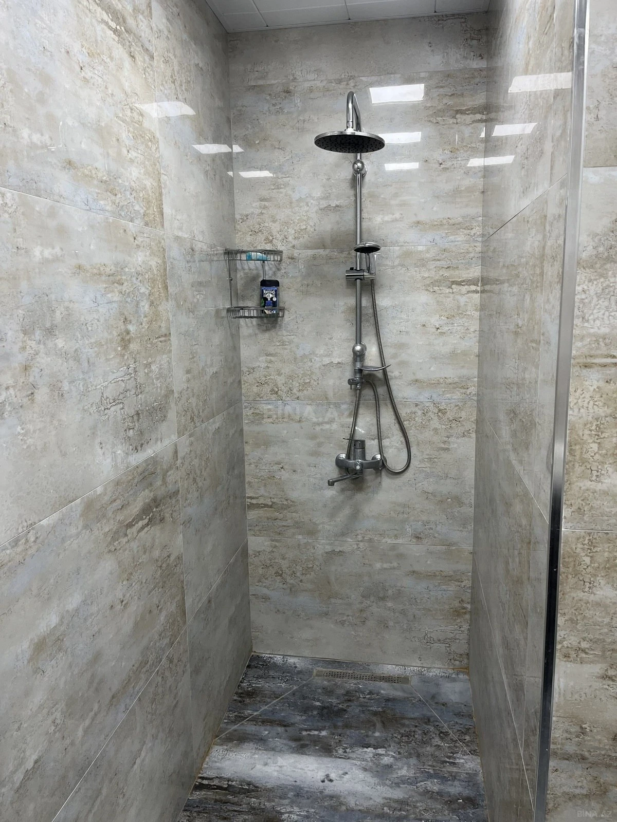 Satılır 2 otaqlı mənzil 67 m²