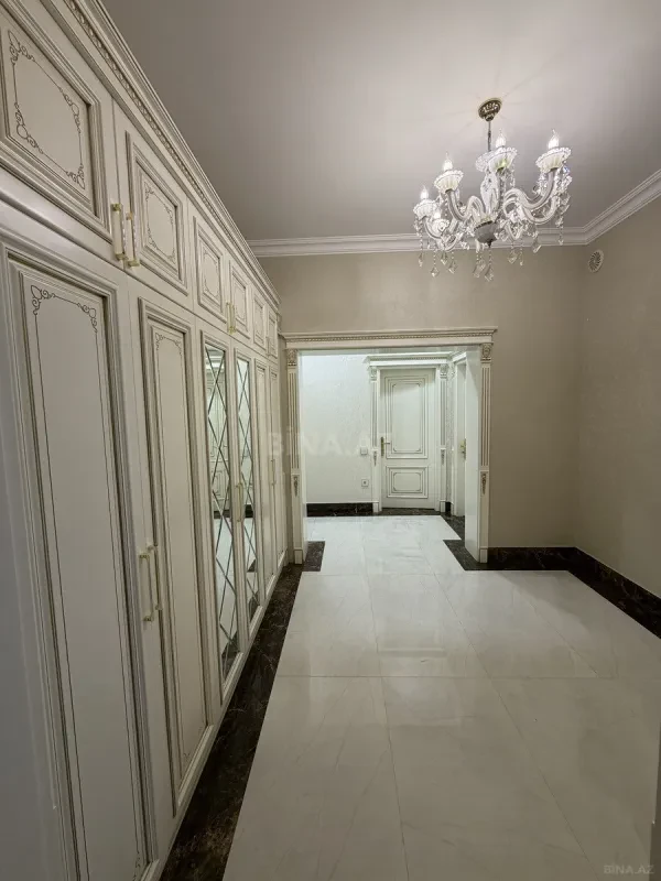 Kirayə verilir 3 otaqlı mənzil 105 m²