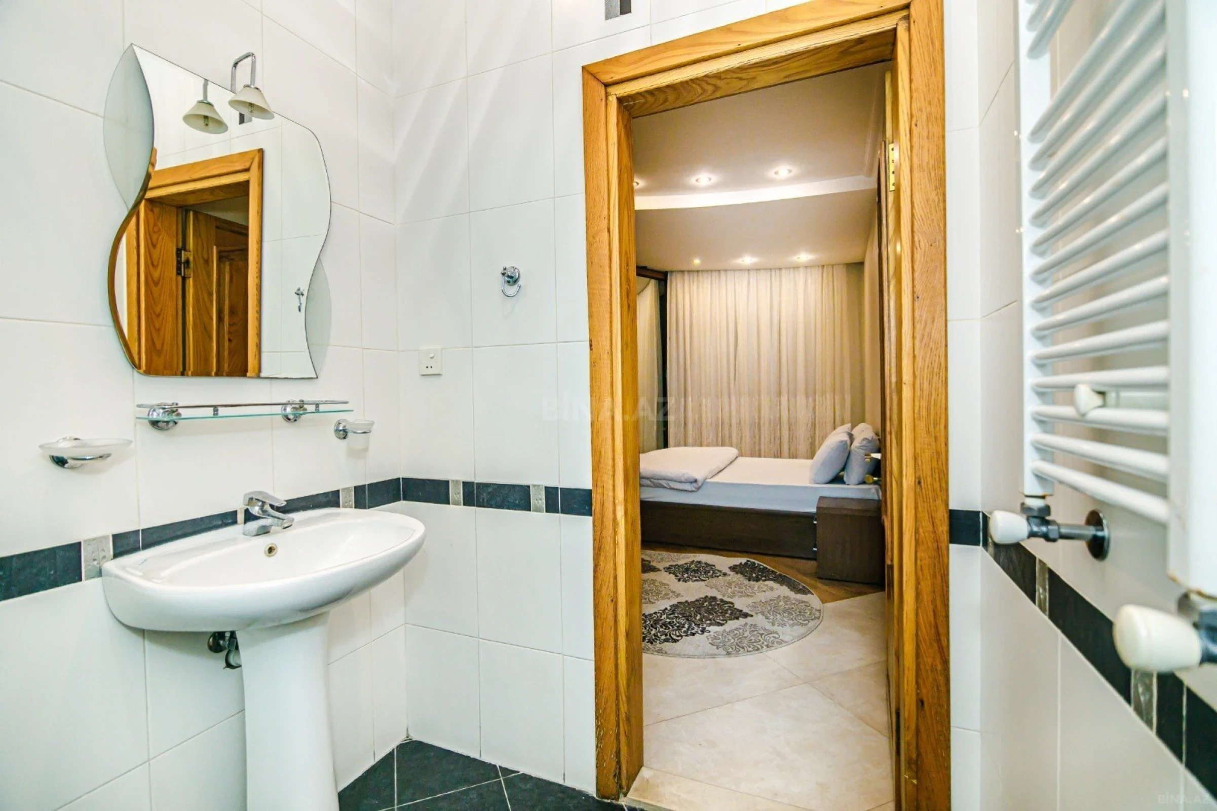 Kirayə verilir 3 otaqlı mənzil 150 m²