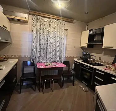 Kirayə verilir 4 otaqlı mənzil 100 m²