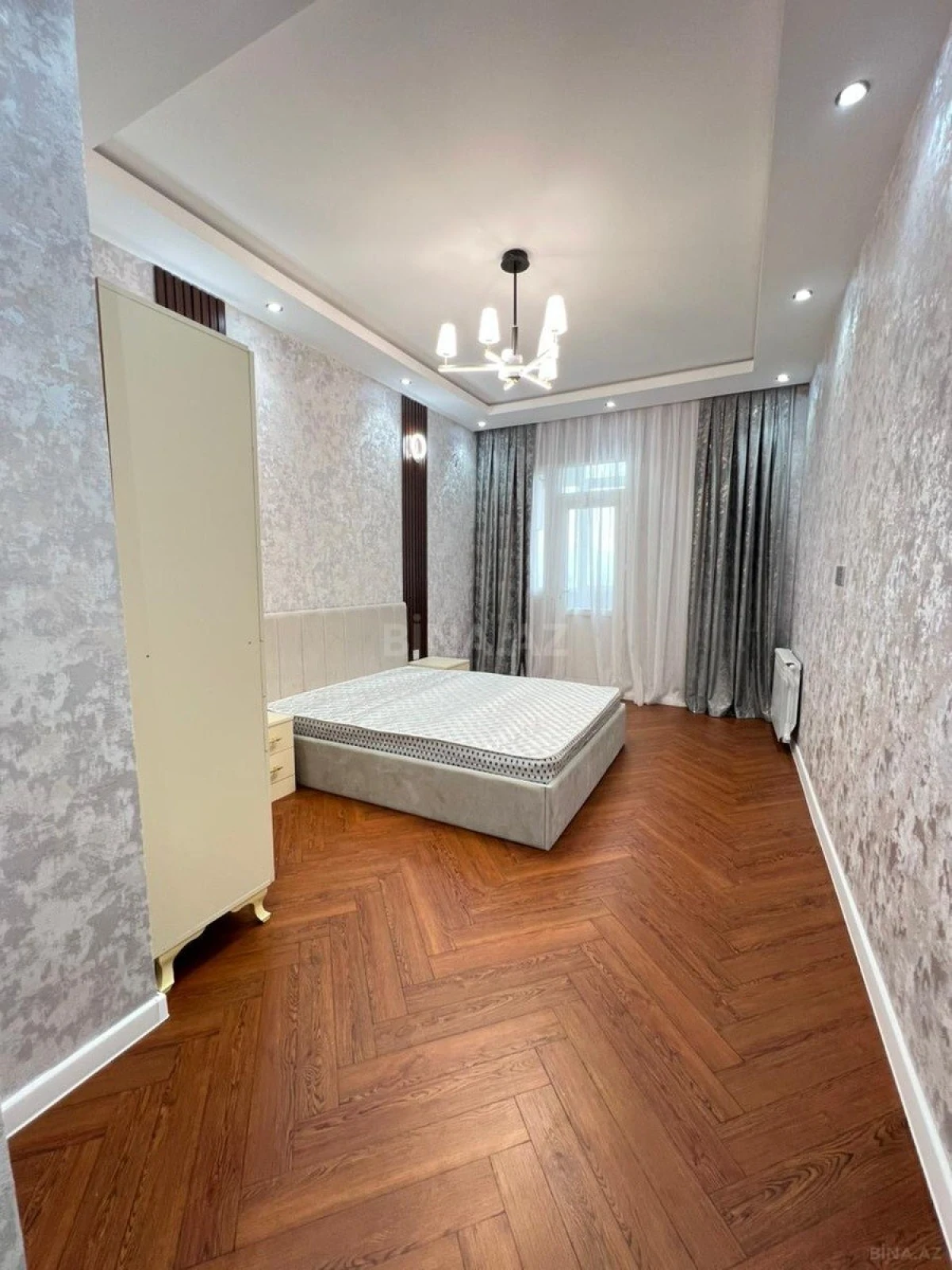 Satılır 2 otaqlı mənzil 59 m²