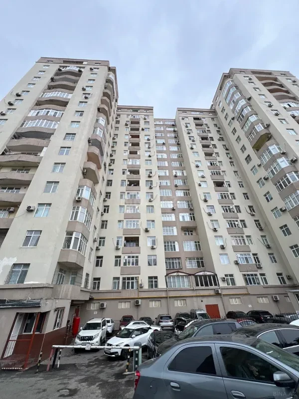 Satılır 2 otaqlı mənzil 59 m²